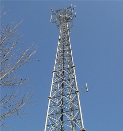 GSM самоносеща антенна кула