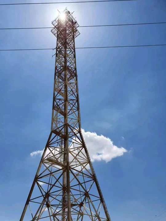 Постоянно Wi Fi Интернет радио Wimax 3g 4g Антена Телеком Микровълнова мачта Стоманена кула